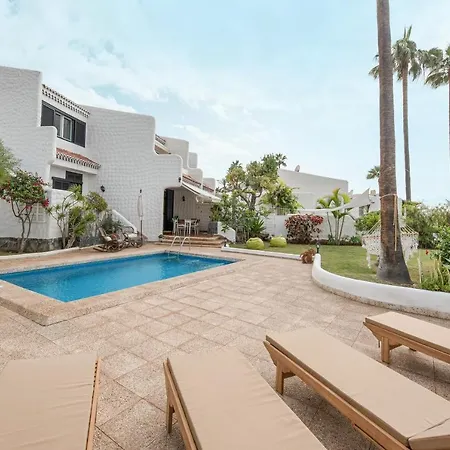 America Villa *